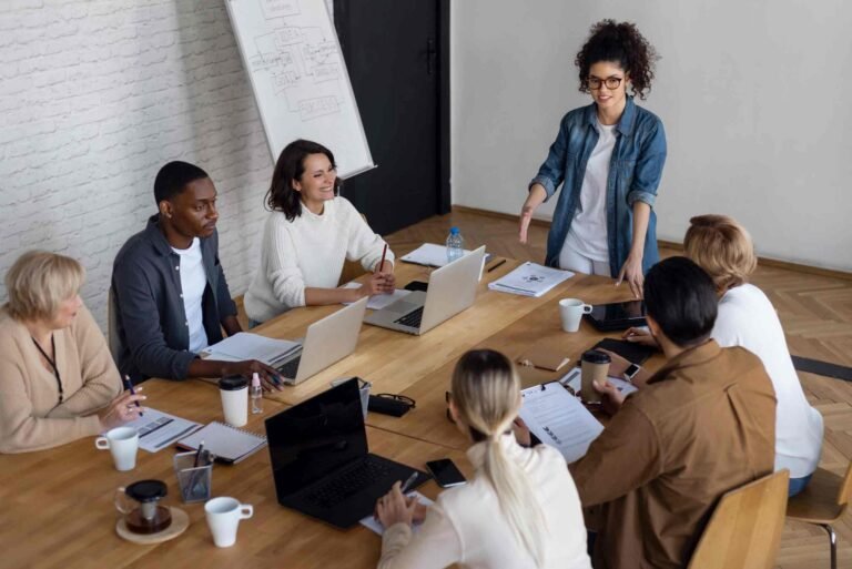 rapat-bisnis-di-kantor-scaled-compressed
